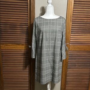 H&M Gray Knee-Length Sheath Dress